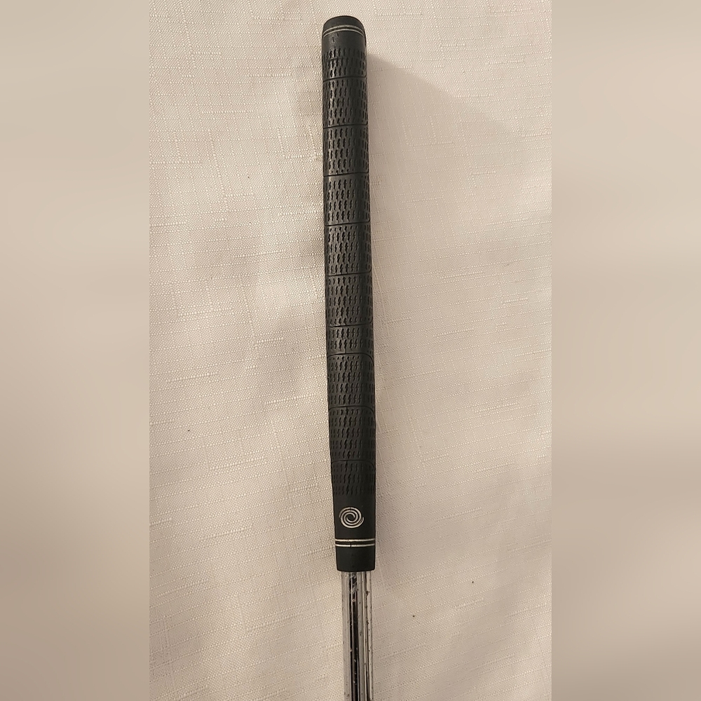 Odyssey 2 Ball J kids Putter Right Handed Junior Golf Club 29 inches long Steel - Picture 7 of 8
